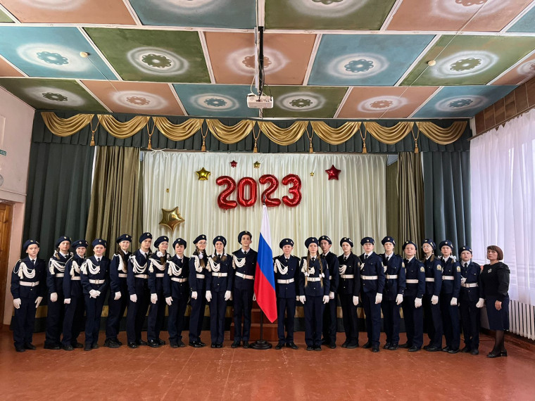 Церемония поднятия государственного флага России.
